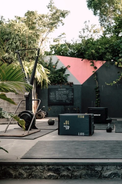 Outdoor functional gym where the first strength session runs